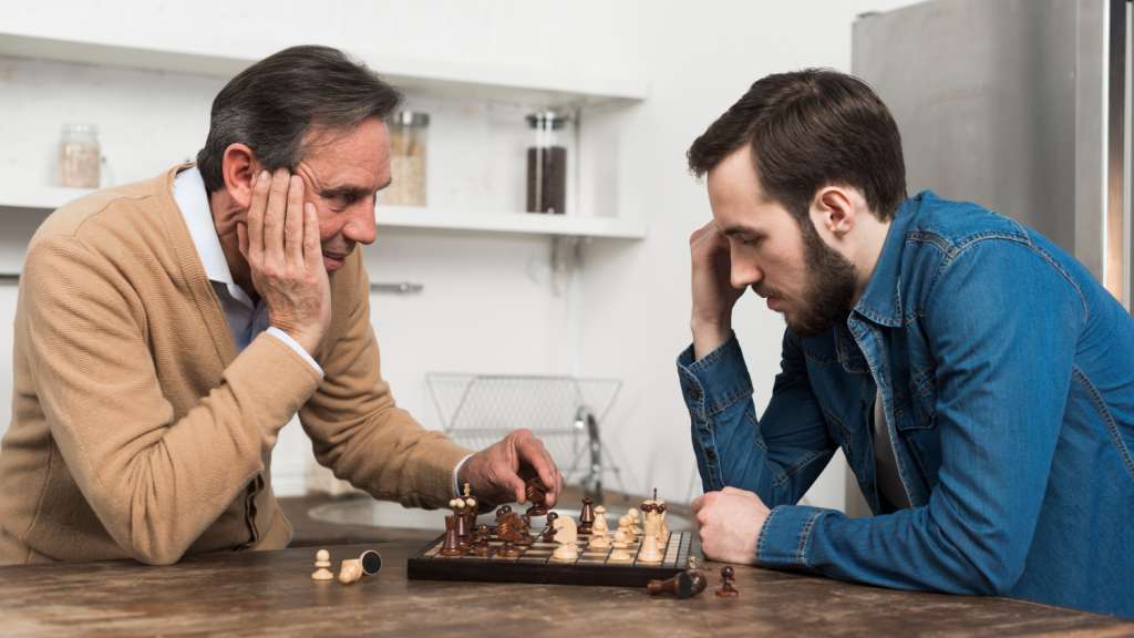 expert tutor teaching advanced chess